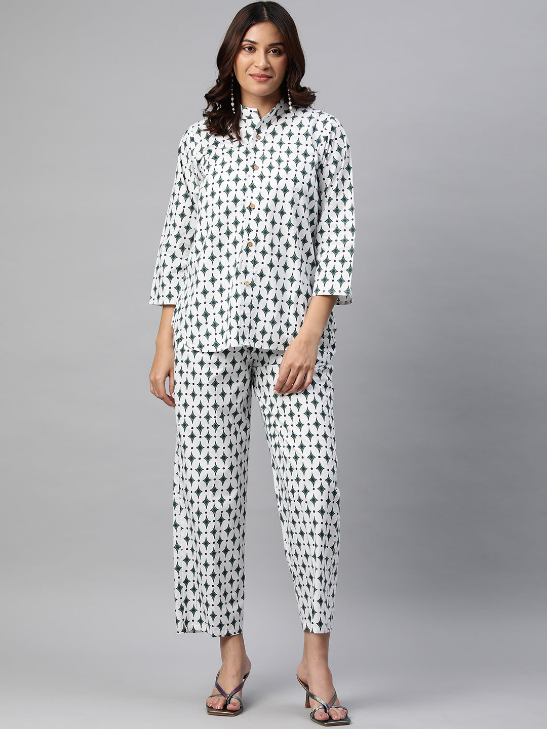 Green Color Floral Printed Pure Cotton Three-Quarter Sleeves Co-Ords