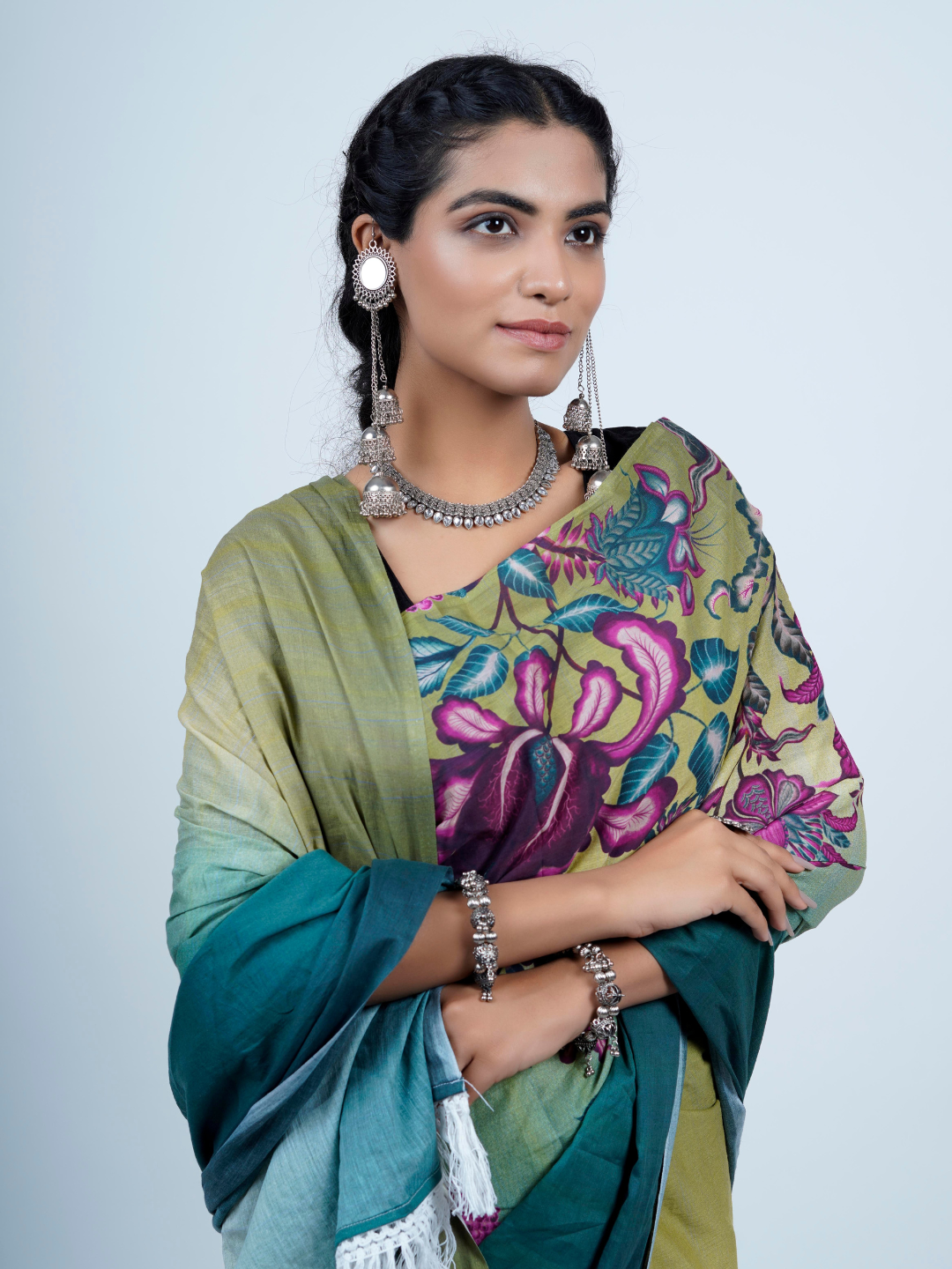 Buta Buti Chintz Floral Printed Cotton Tasseled Saree
