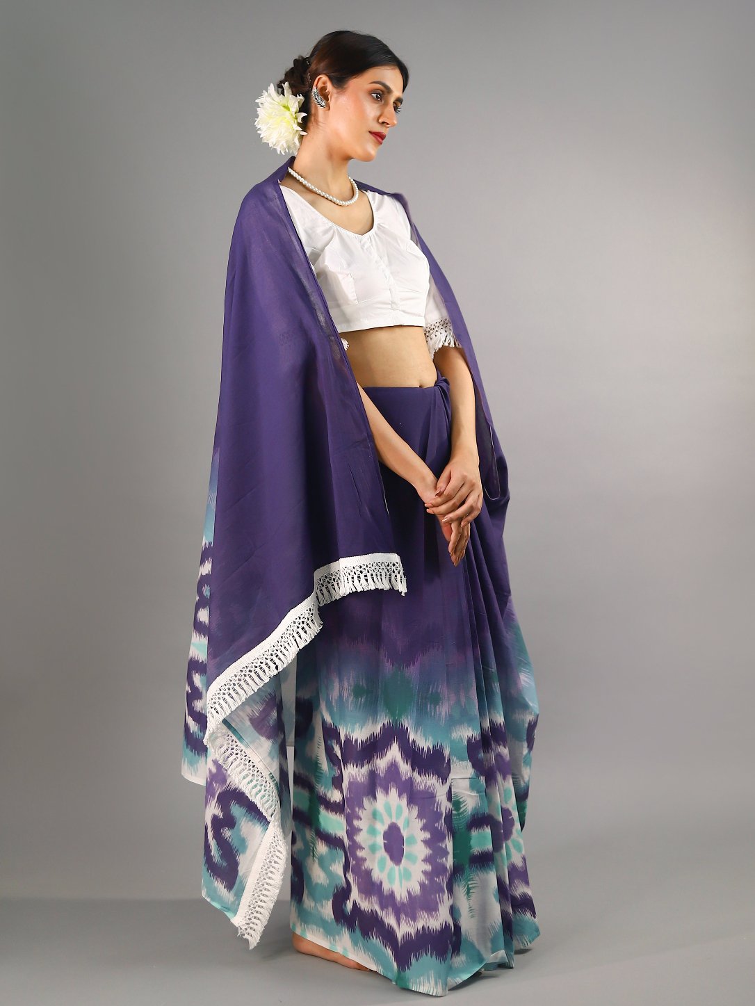 Buta Buti Purple Colour Tie and Dye Printed Pure Cotton Saree With Unstitched Blouse And Lace