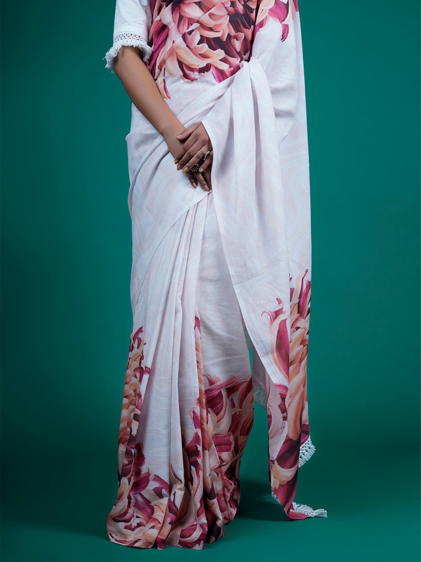 Buta Buti White Color Floral Printed Pure Cotton Saree With Unstitched Blouse And lace