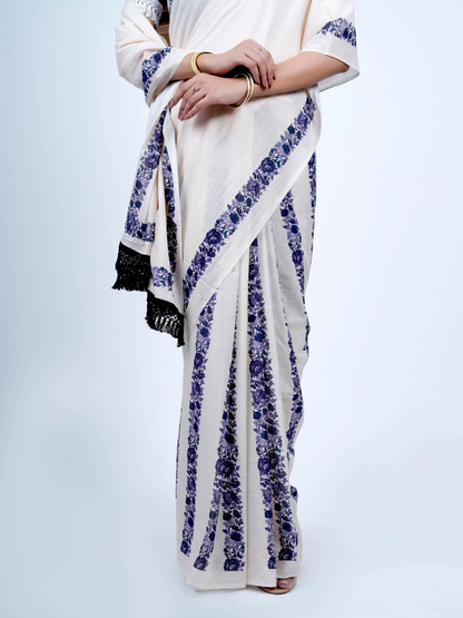 Buta Buti Floral Printed Cotton Tasseled Saree