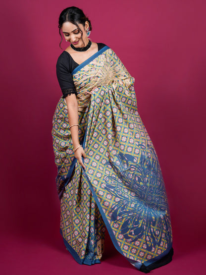 Buta Buti Checked and Floral Printed Cotton Saree With Tassels Embellishment