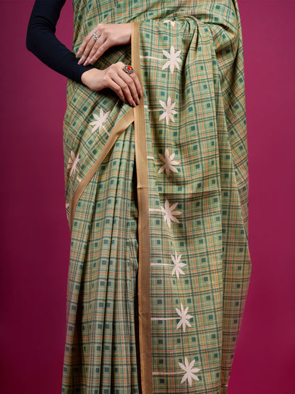 Buta Buti Checked Printed Cotton Saree With Tassels Embellishment