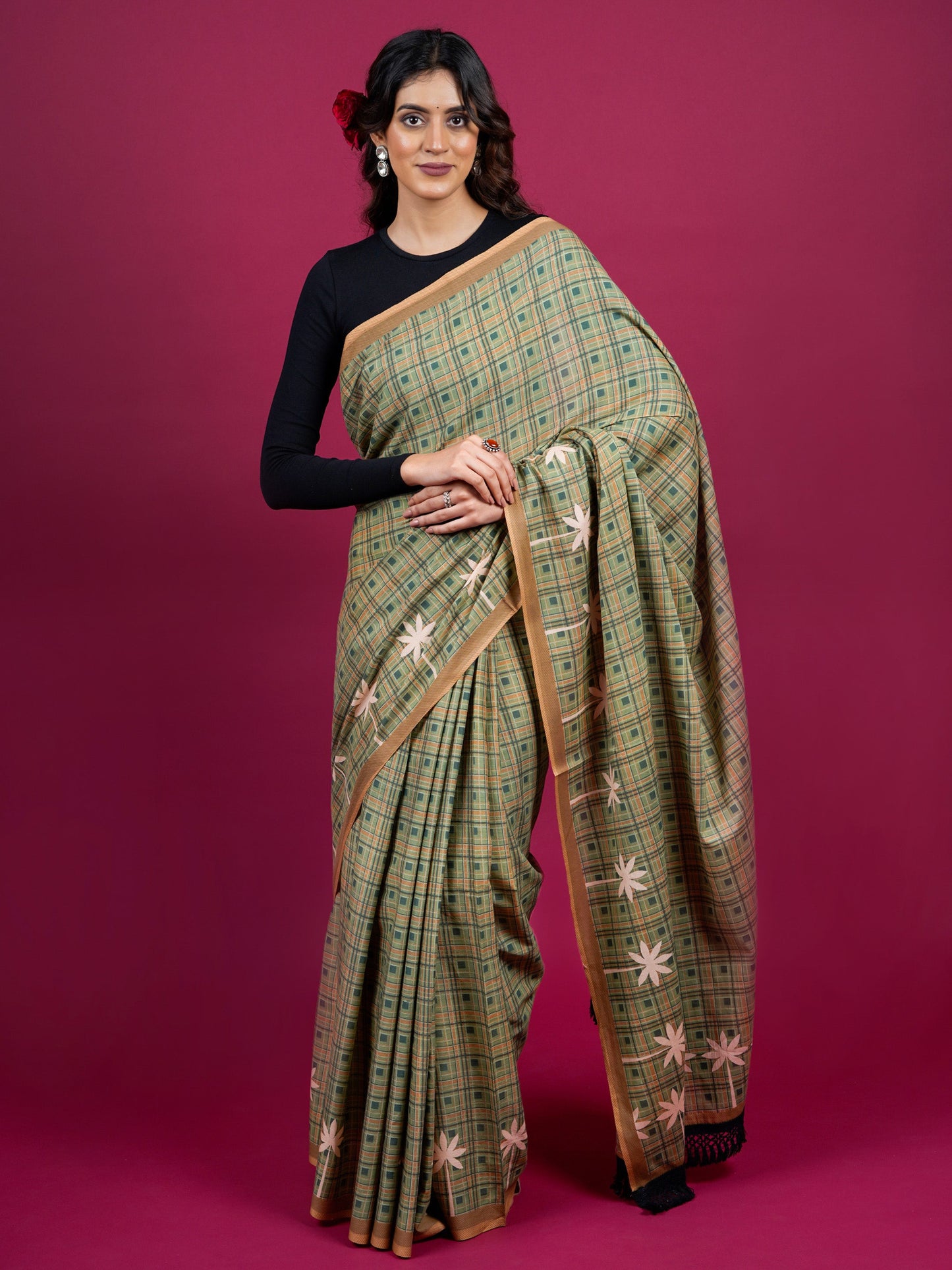 Buta Buti Checked Printed Cotton Saree With Tassels Embellishment