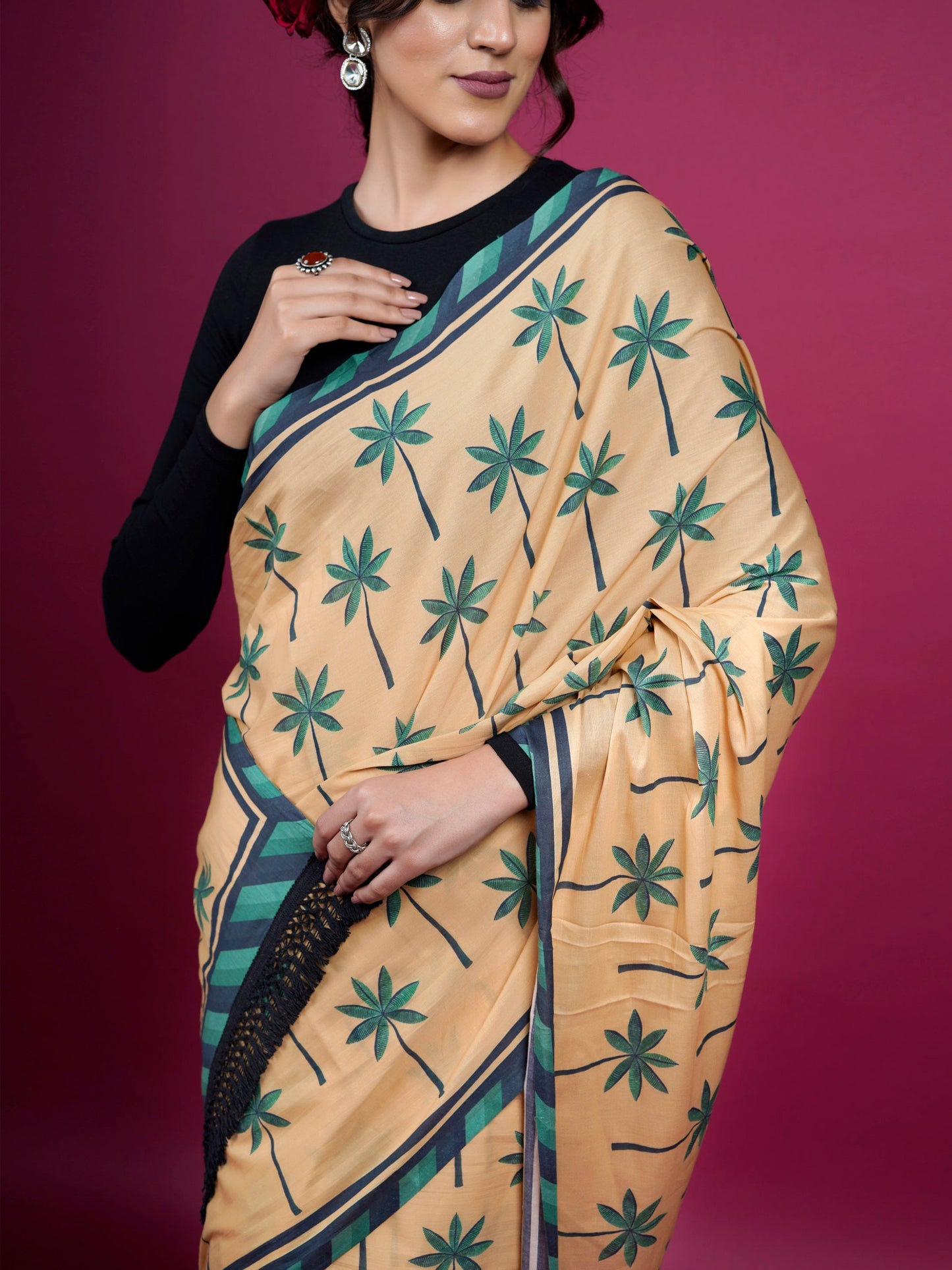 Buta Buti Botanical Printed Cotton Saree With Tassels Embellishment