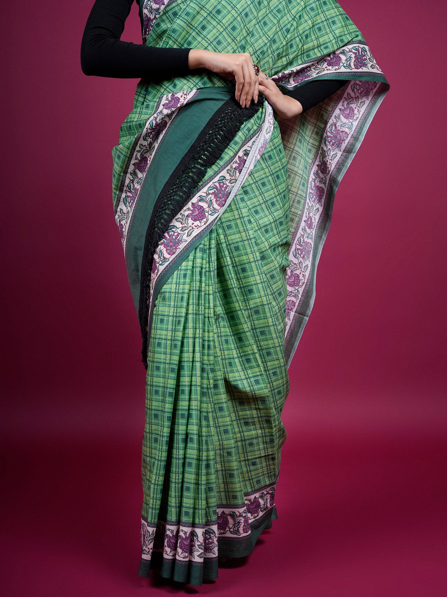 Buta Buti Checked and Chintz Printed Cotton Saree With Tassels Embellishment