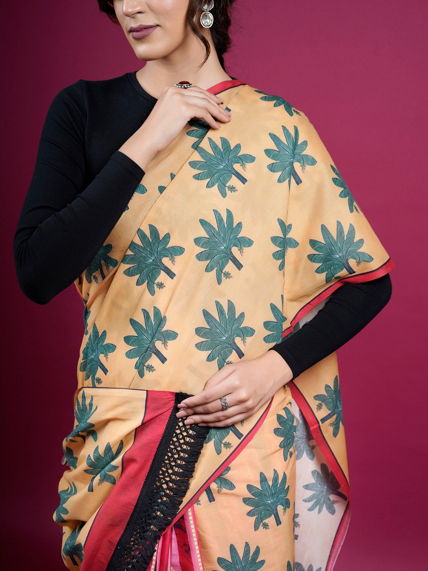 Buta Buti Botanical Floral Printed Cotton Saree With Tassels Embellishment