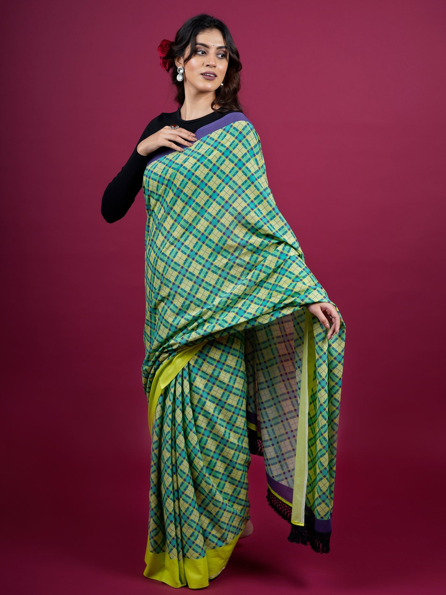 Buta Buti Checked Printed Cotton Saree With Tassels Embellishment