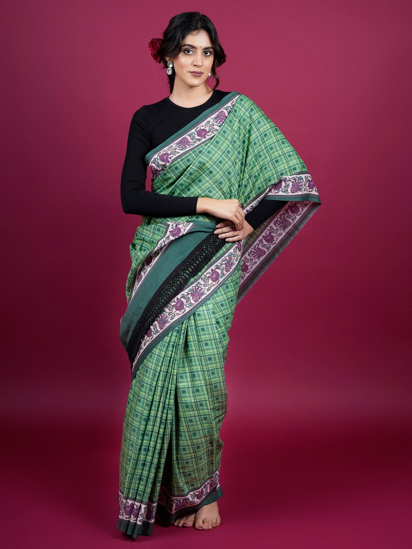 Buta Buti Checked and Chintz Printed Cotton Saree With Tassels Embellishment